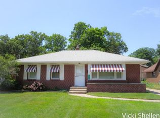 2535 Boulevard Dr SW, Wyoming, MI 49519