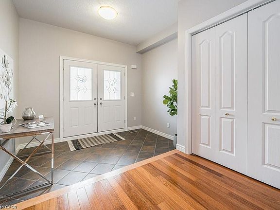 5th image of 609 Woolgrass Ave