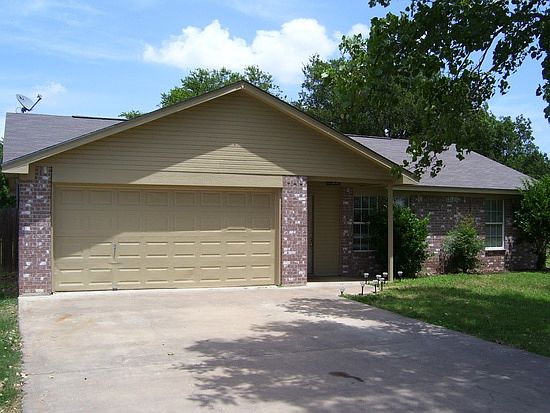 1st image of 605 Shady Grove Dr #1