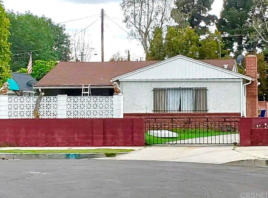 1st image of 15556 Romar St