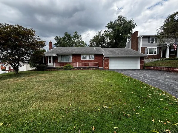 560 52nd St, Altoona, PA 16602