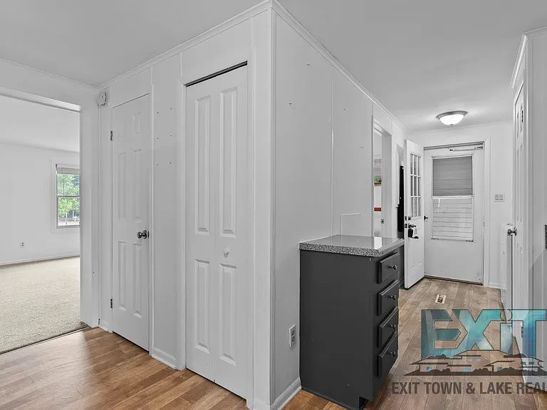 422 Tanglewood Dr — Photo 16