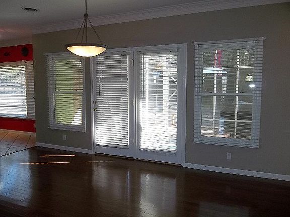 3rd image of 1614 Grand Oaks Blvd