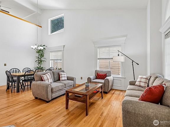 4th image of 13718 43rd Avenue SE