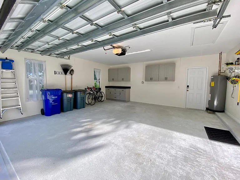 907 Tropic Dr — Photo 32