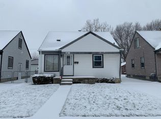 29851 Quinkert St, Roseville, MI