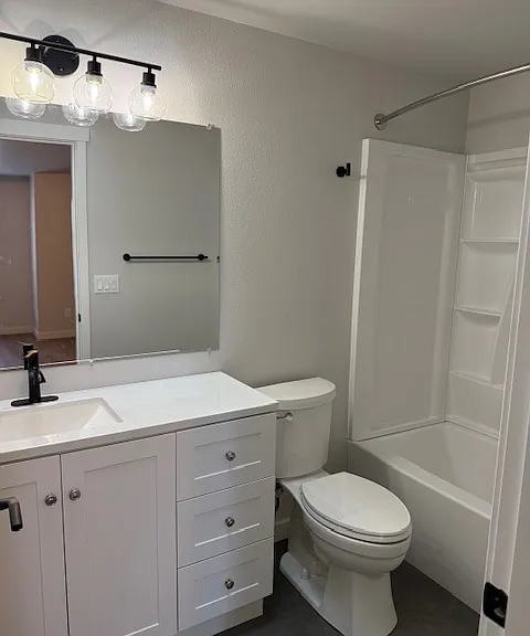 2112 Madison St #1 — Photo 11