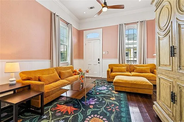 2 bed, 1.0 bath, 900 sqft, $2,200 — Photo 4