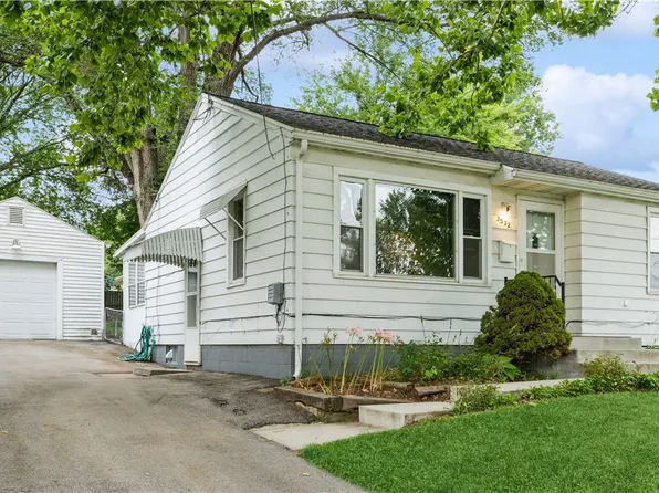 3532 27th Pl, Des Moines, IA 50310