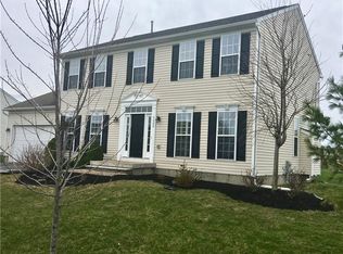 4682 Manor Hill Dr, Syracuse, NY 13215