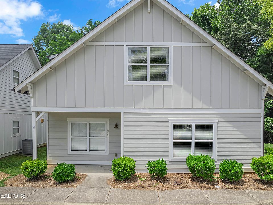 1st image of 1334 Apple Blossom Way