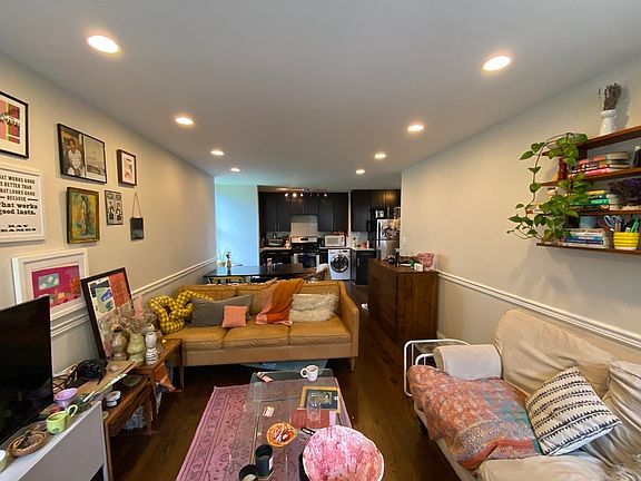 5th image of 654 Saint Marks Ave #E1