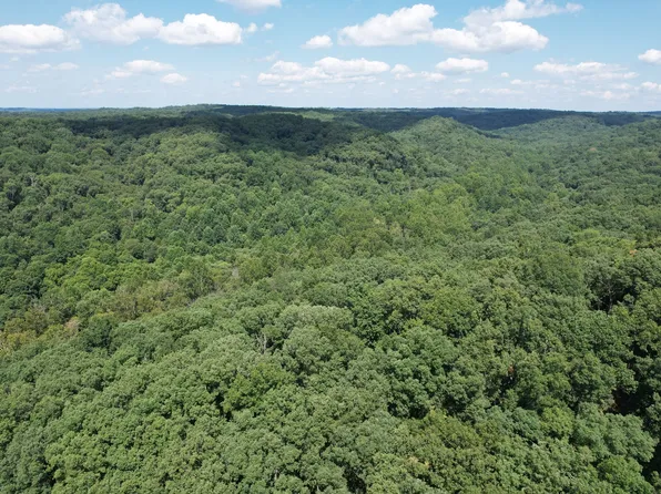 7850 E Deckard Ridge Rd, Nashville, IN 47448
