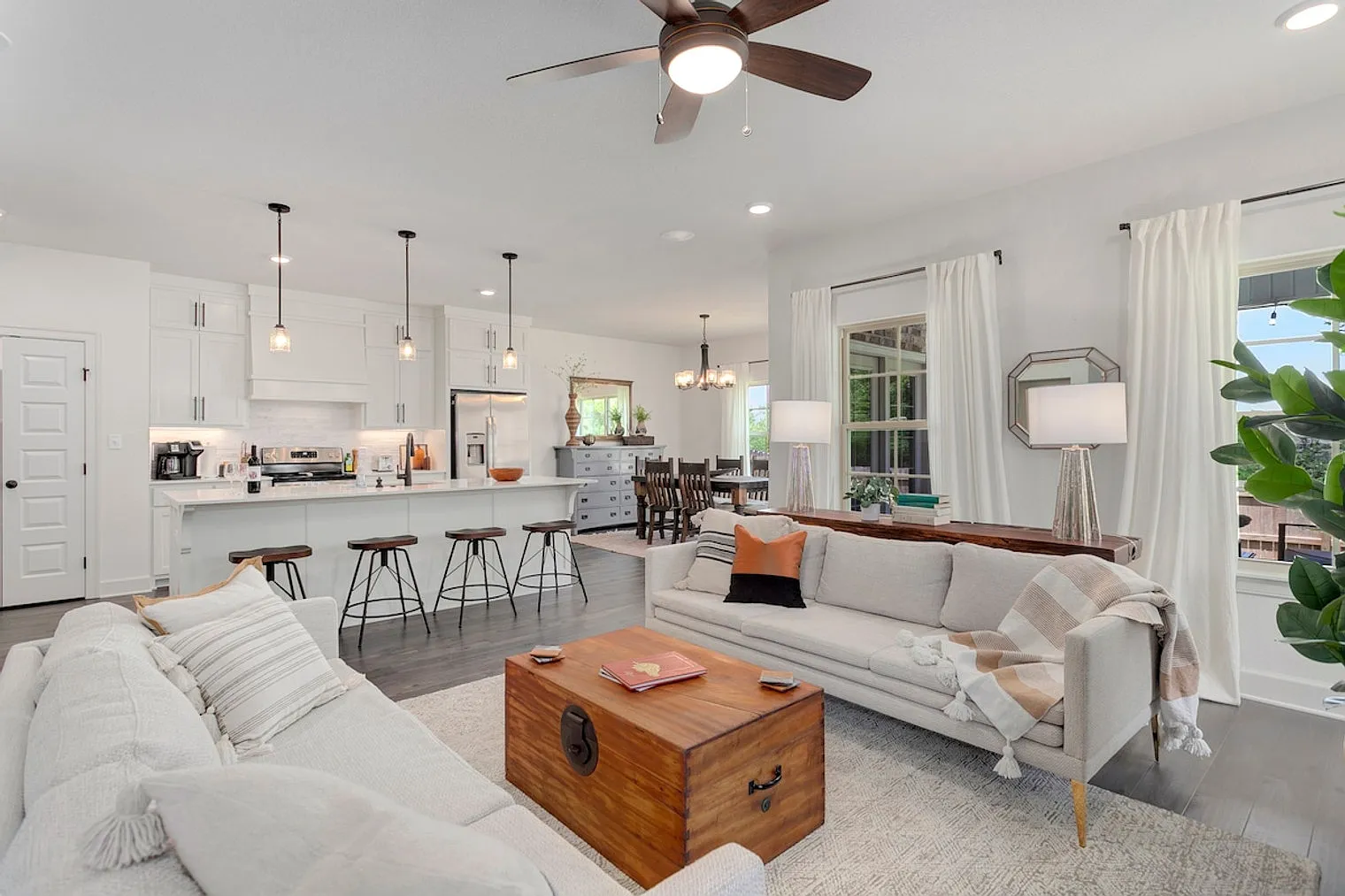 3 bed, 3.0 bath, 2131 sqft, $4,036 — Photo 1