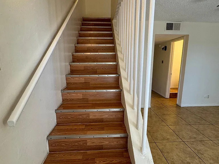 3701 Keltner Ave #19 — Photo 2