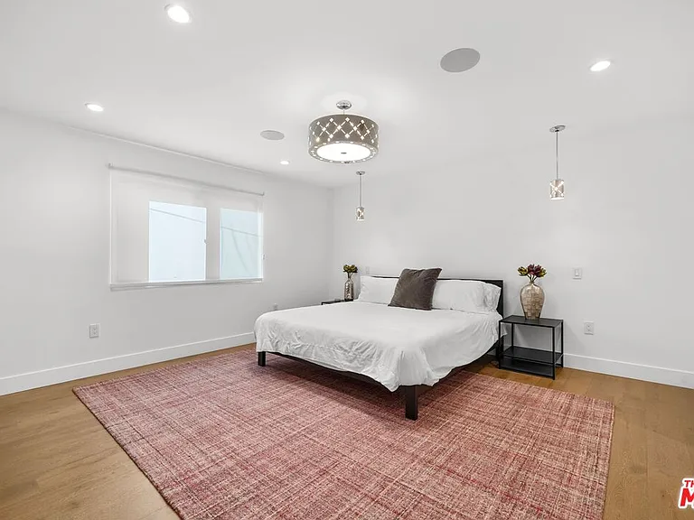 411 Grand Blvd — Photo 25