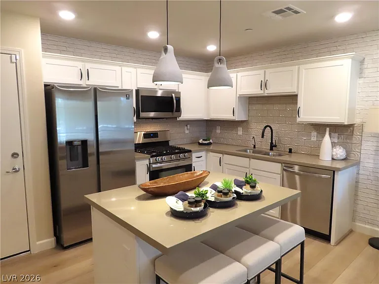 651 Pickled Pepper Pl — Photo 8