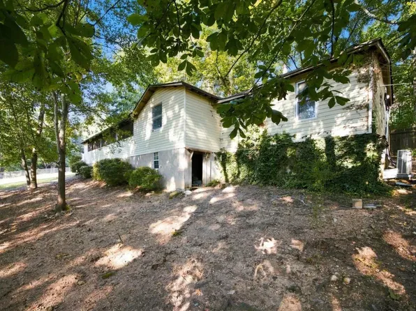 859 Ponderosa Dr, Soddy Daisy, TN 37379