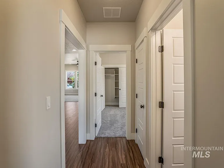 66 E Ranch Dr — Photo 12