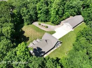 7147 Gary Rd, Chesaning, MI 48616