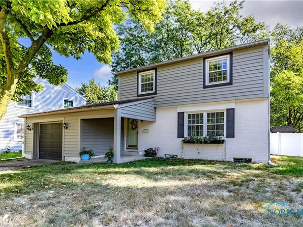 906 Phillips St, Maumee, OH 43537