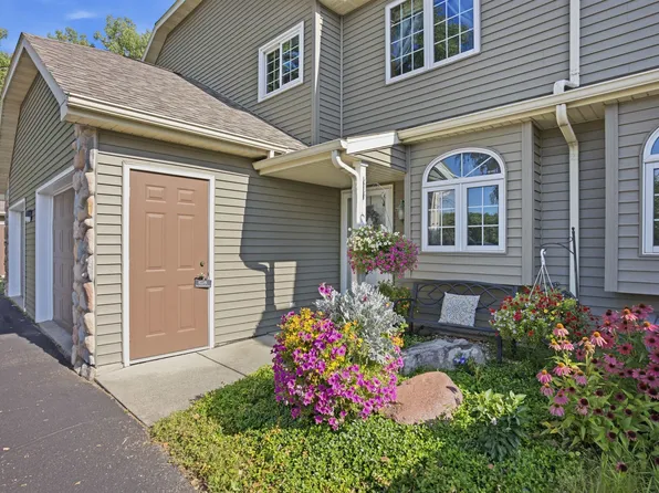 1066 Hillside Dr APT 4, Wisconsin Dells, WI 53965
