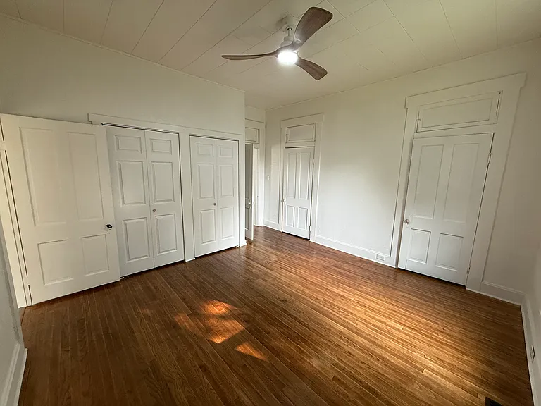 304 E Main St — Photo 12