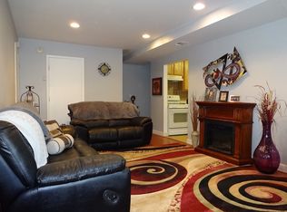 34 College Dr, Edison, NJ 08817