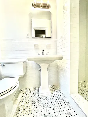 Rented by JMG Properties | media 47