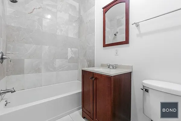 Rented by Bond New York | media 28