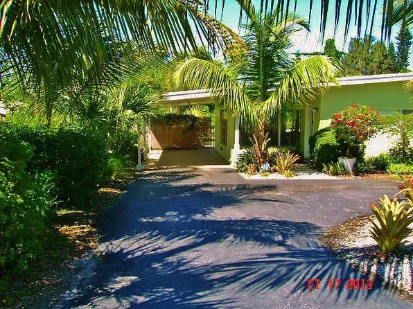 9053 SE Anstis Pl, Hobe Sound, FL 33455