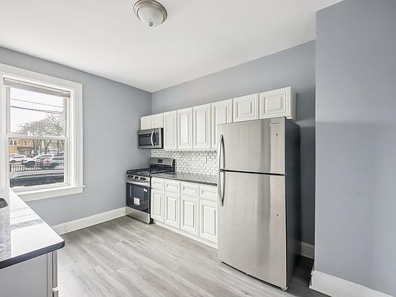 4th image of 6700 Park Ave #13