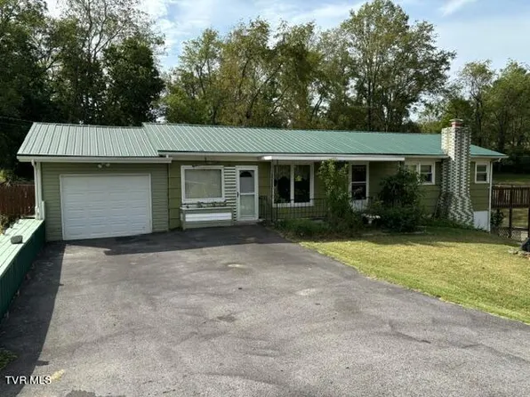 11 Ridge St, Castlewood, VA 24224