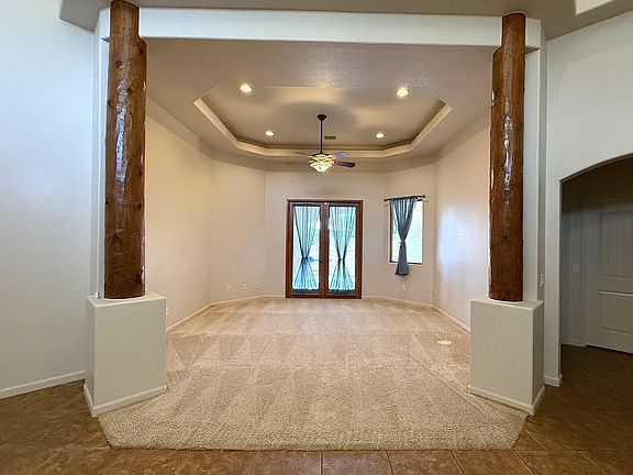 3rd image of 4647 S SHOSHONI Avenue