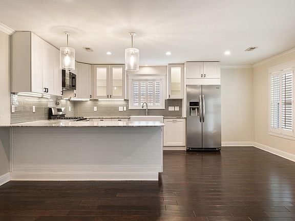 5th image of 3507 Midwest Dr