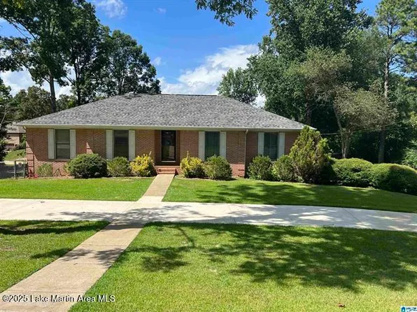 15540 Oakwood Dr, Brookwood, AL 35444