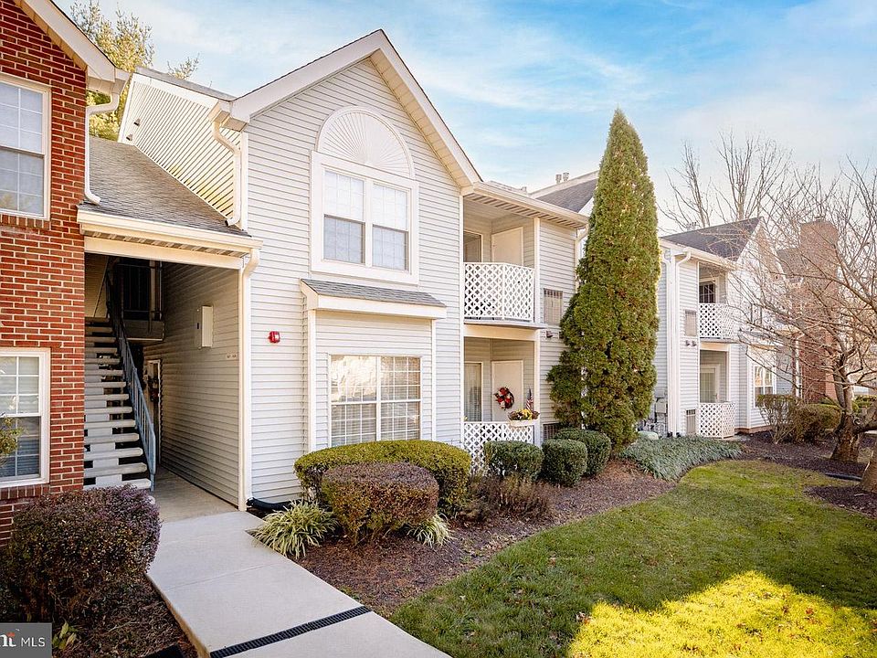 1st image of 1603 Diamond Dr