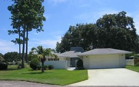 Lovely Golf Course Home!
