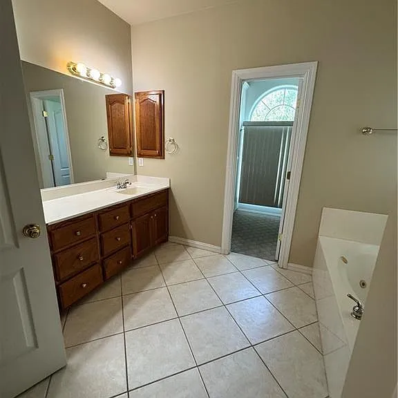 2606 Nicole Dr — Photo 5