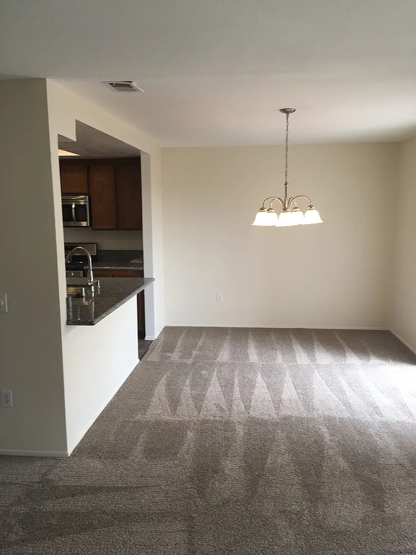3BD 3BA Split Level Condo located in Mission Valley — Photo 4