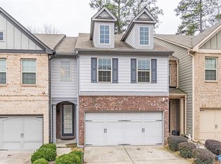 2264 Spicy Pine Ln, Lawrenceville, GA 30044