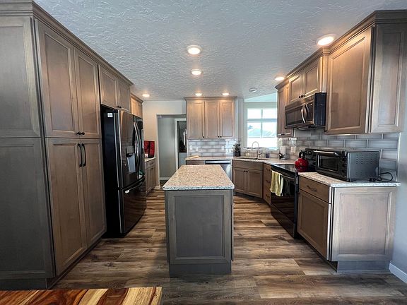 4th image of 3513 Hummingbird Dr