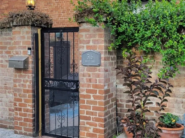 316 E Harris Street, Savannah, GA 31401