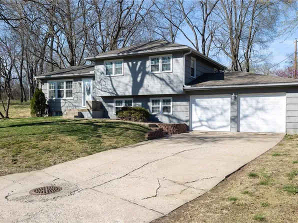 4208 NE 50th St, Kansas City, MO 64119