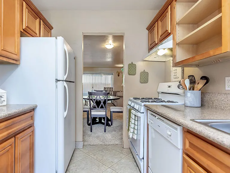 2 bed 1 bath model
