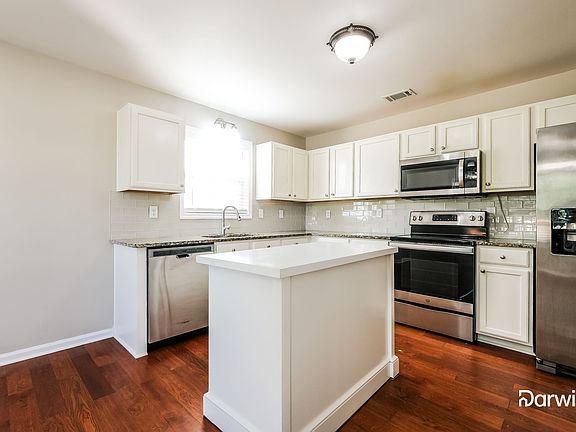 3rd image of 3352 Summit Creek Ln