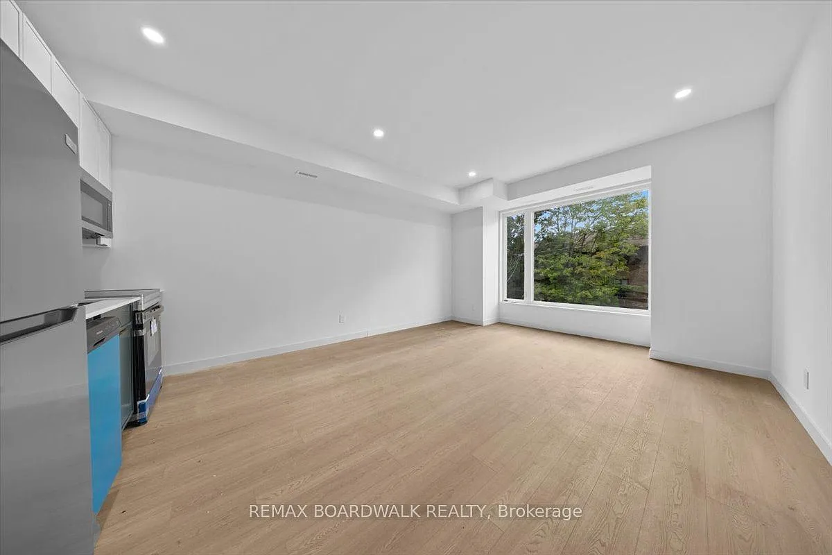 3 bed, $2,700 — Photo 4