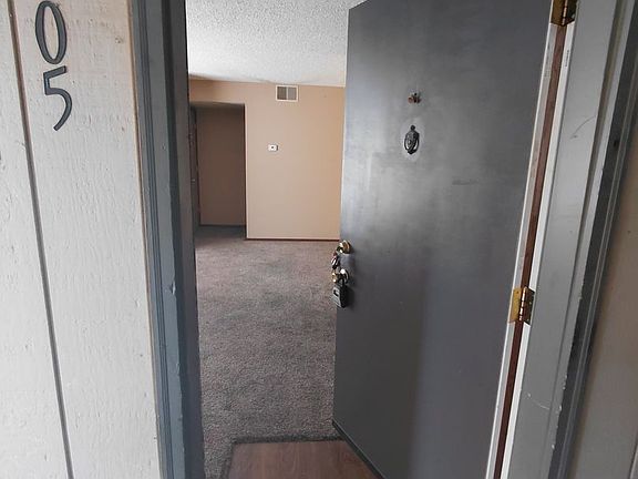 4th image of 1501 E Bradley Ave #605