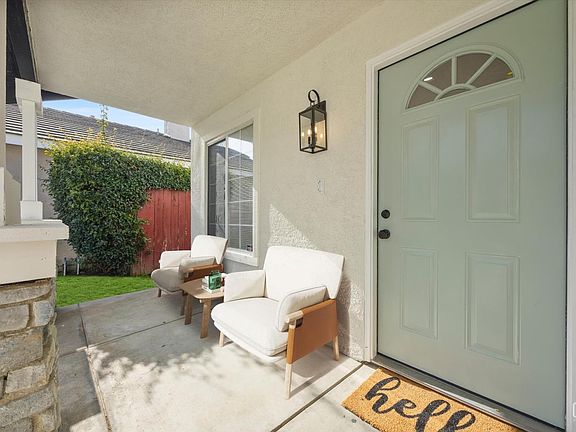 5th image of 3801 Amur Maple Dr