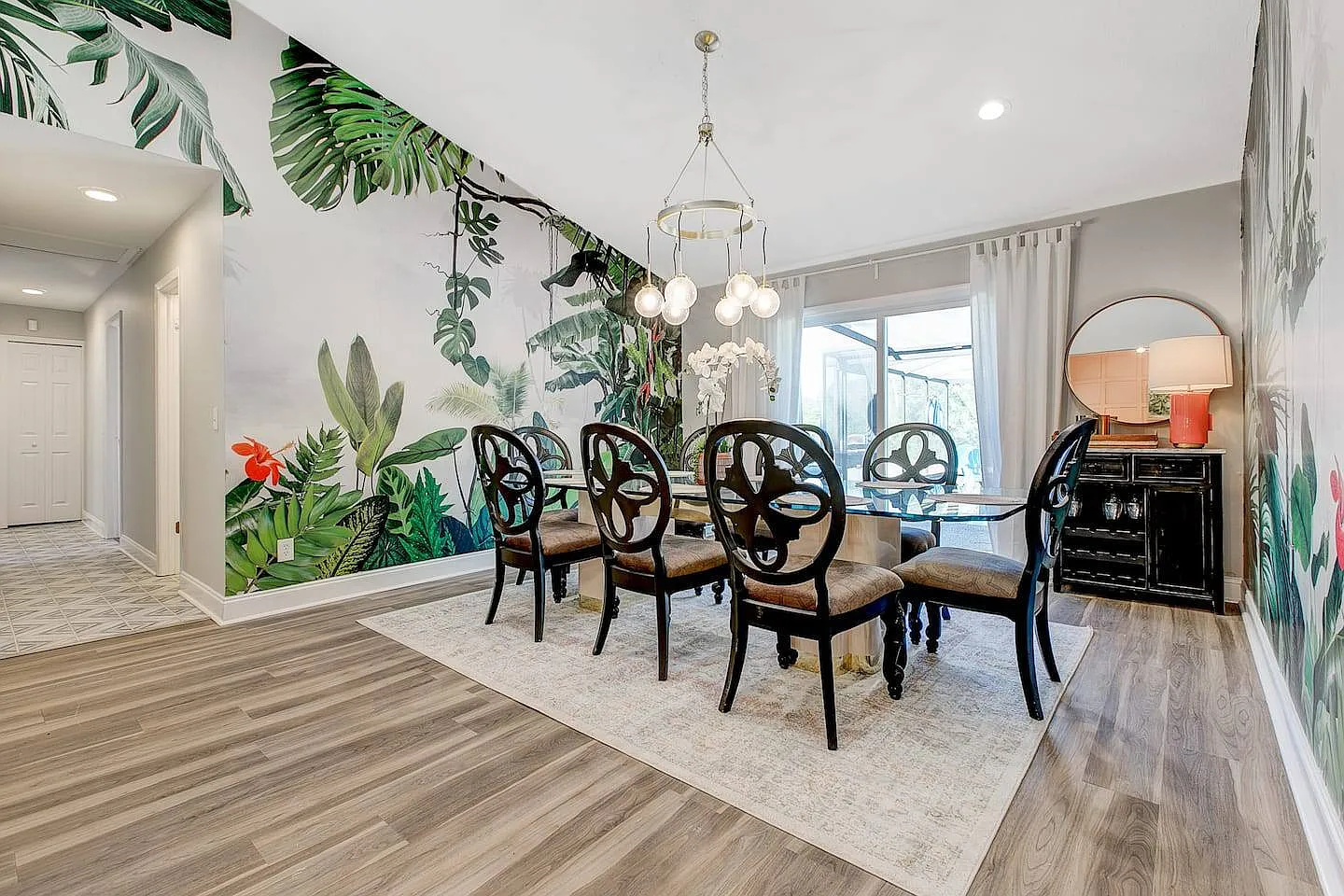 3 bed, $7,080 — Photo 1